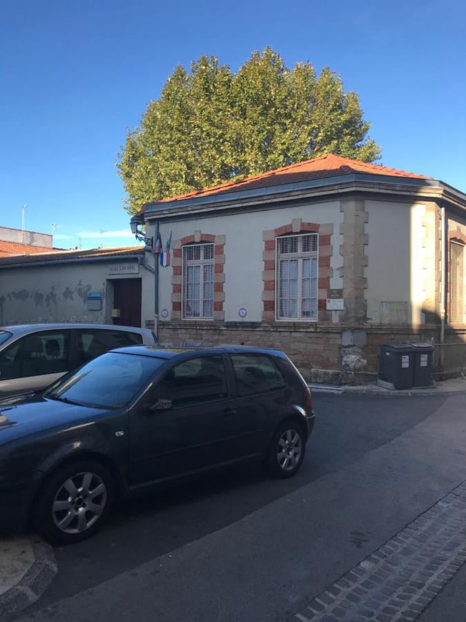 Appartement Avec Garage Centre Historique De 贝济耶 外观 照片